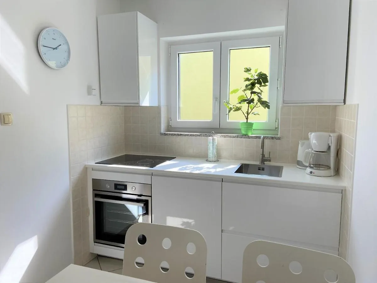 Apartments With A Parking Space Baska, Krk - 18880 Croacia