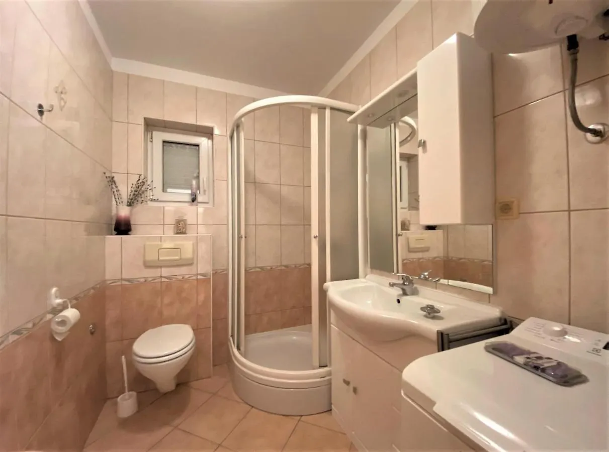 Apartments With A Parking Space Baska, Krk - 18880  Baska (Krk)